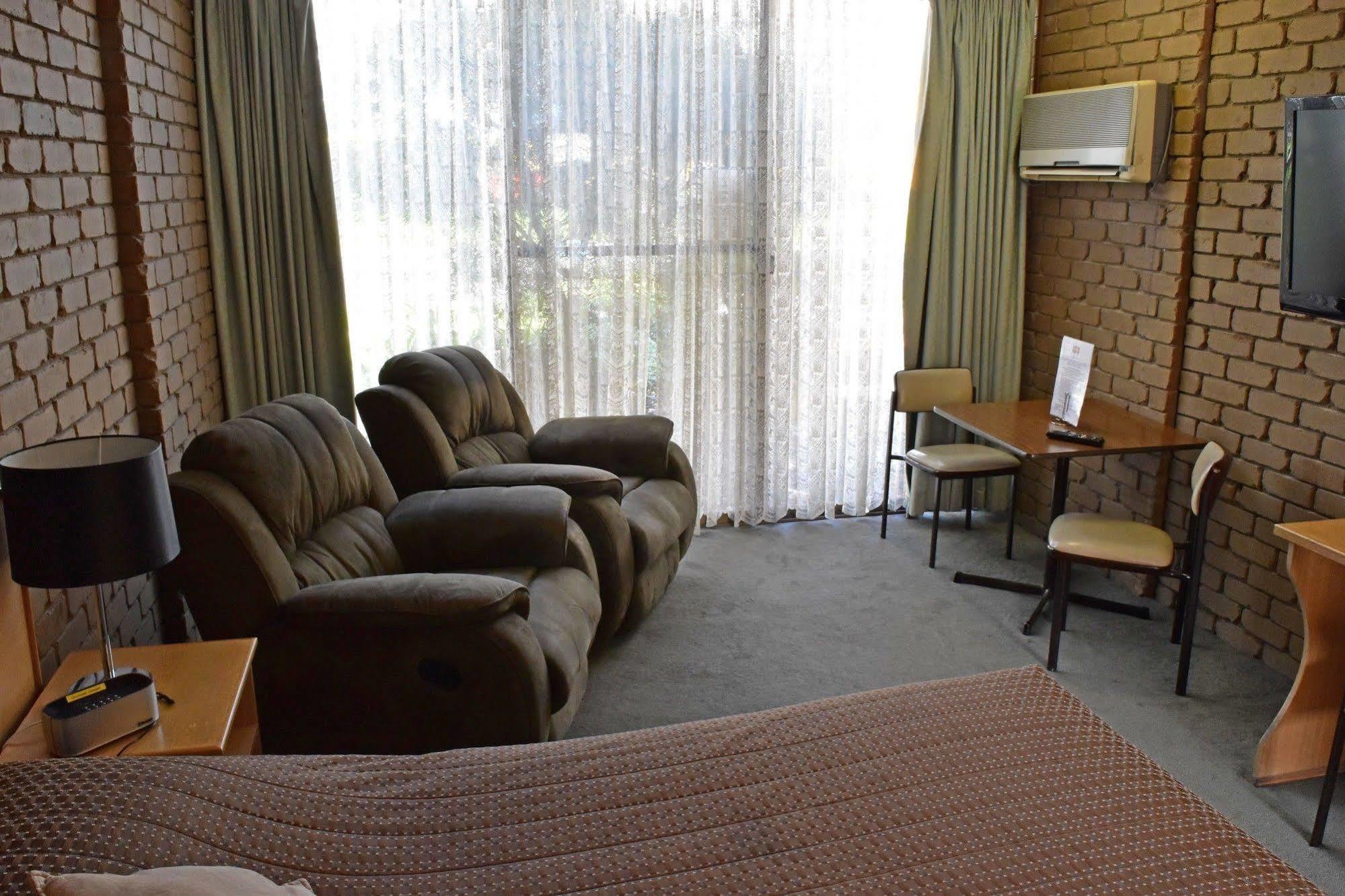 The Black Bull Motel Traralgon Eksteriør billede