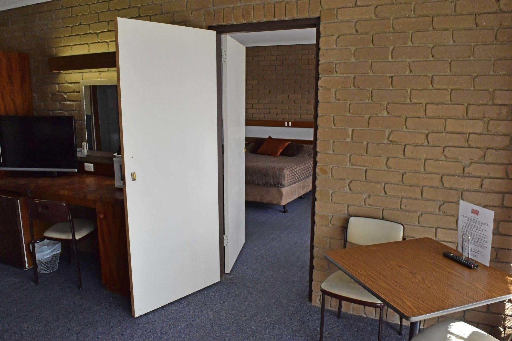 The Black Bull Motel Traralgon Eksteriør billede